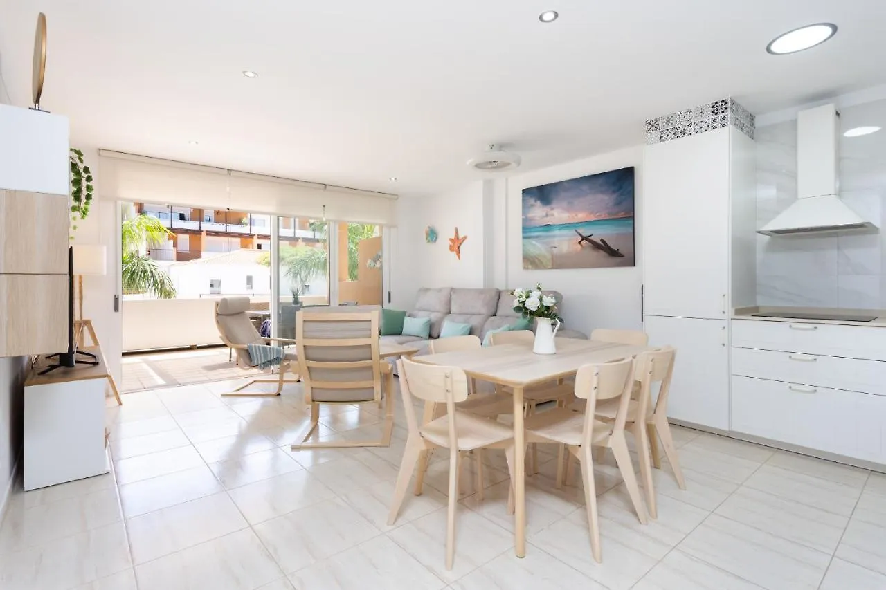 Home2Book Stylish Apt Amarilla Golf, Pool&Terrace サンミゲル・デ・アボナ アパート